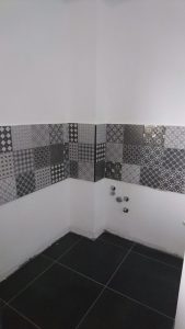 Pivatna-Kuća-Novi-Sad-Referenca-april-2020.Kuhinja-Zidne-pločice-Calcuta-Negro-45x45-Onecer-Ceramica-Gomez-Podne-pločice-Dalia-Negro-31x31-Onecer-Ceramica-Gomez