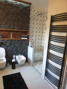 Privatna-Kuca-II-Kikinda-Decembar-2021-Zidne-Plocice-Eight-White-20x20-APE-Spanija-Podne-plocice-Riviera-White-60x60-Stargres-Poljska