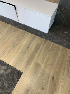 Privatna-Kuca-II-Sirig-Januar-2022-Dnevna-Soba-podne-plocice-Miro-Terra-20x120-Pricemacer-Spanija