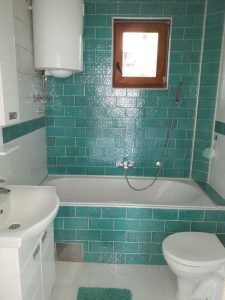 Privatna-Kuća-Kostolac-Referenca-2020-Kupatilo-Zidne-pločice-Zurbaran-Tirquise-Vintage-Glossy-112x224-Bestile-Španija