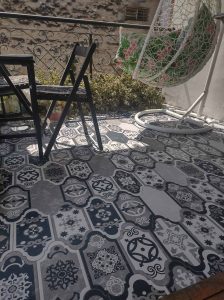 Privatna-kuca-III-Sremska-Kamenica-Avgust-2022-Terasa-podne-plocice-Provansal-Corinto-Grey-16x33-Codicer-95-Spanija