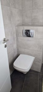 Stan-II-Novi-Sad-decembar-2022-Kupatilo-Zidne-plocice-Walk-Soft-31x62-Podne-plocice-Walk-Antracita-31x62-